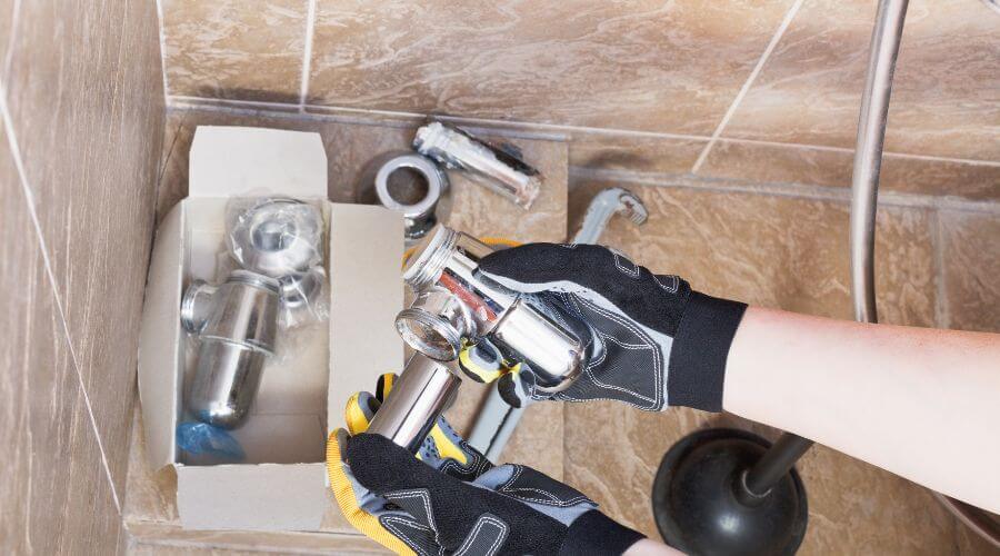 Expert Emergency Roof Repairs services in Champaign, IL
